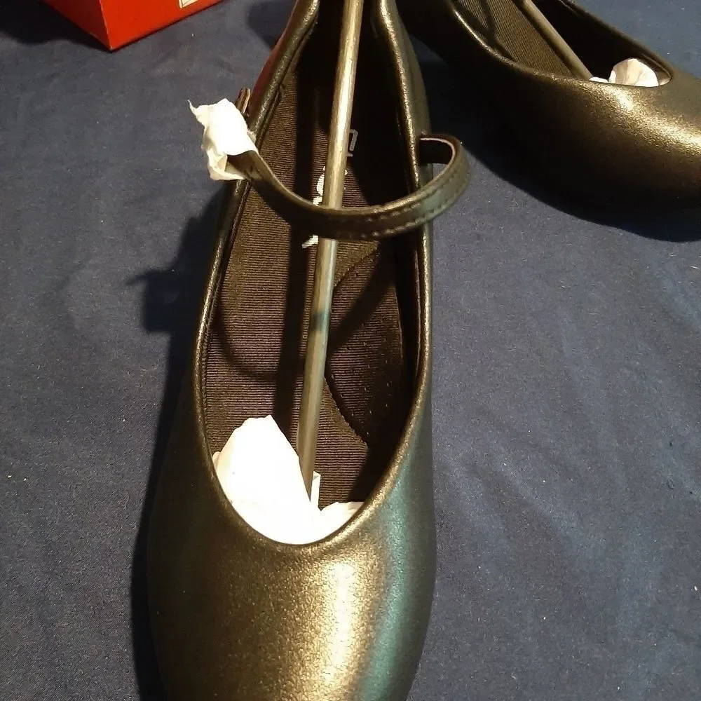 New Ladies Size 4.5 Black 2